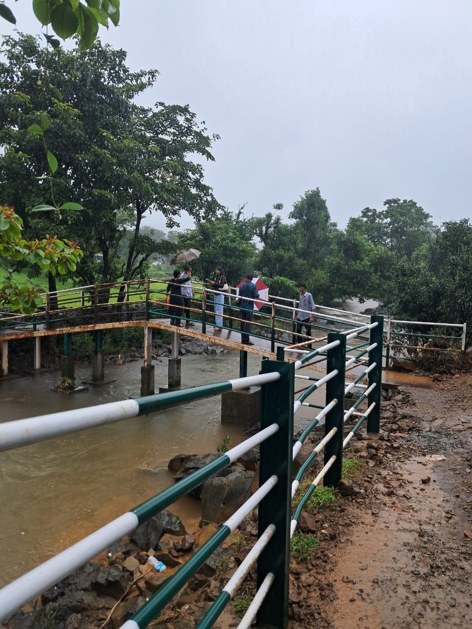 Monsoon trek river crossing